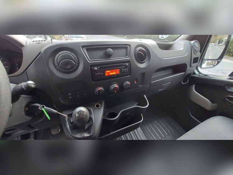 Renault Master comi 9 plazas foto 12